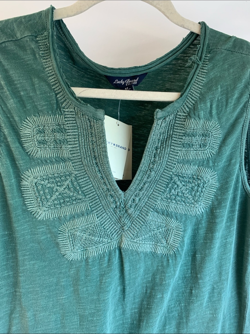 Lucky Brand Women's Green Sleeveless V-Neck Boho Tank Top Size M - Picture 3 of 6